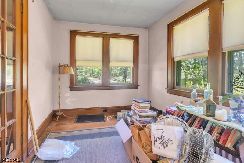 37 White Hall Rd