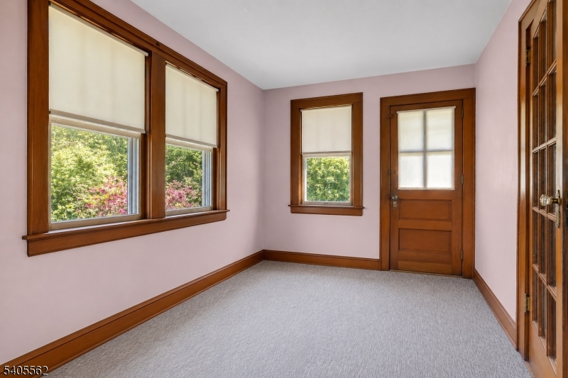 37 White Hall Rd