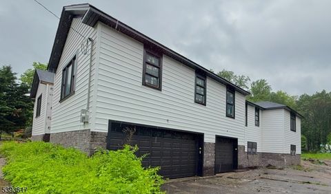 Photo of 1153 Linwood Ave, Washington, NJ 07676 (MLS # 3994618)