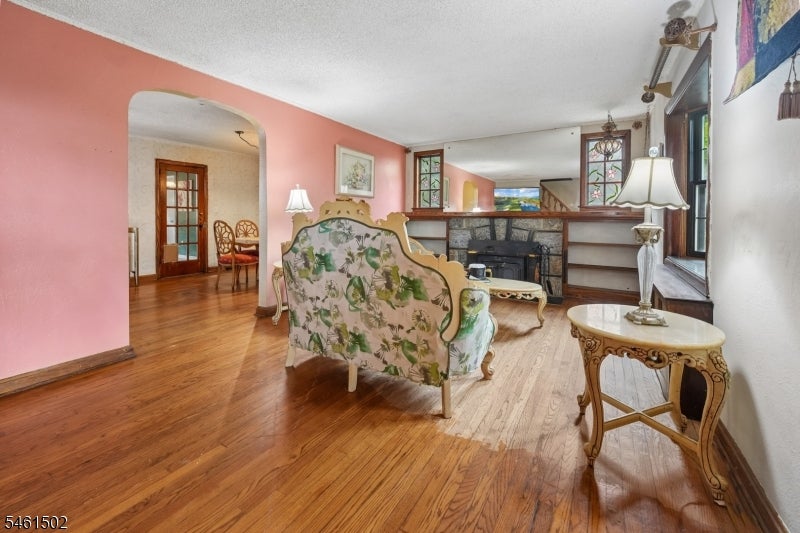 252 Everett Pl