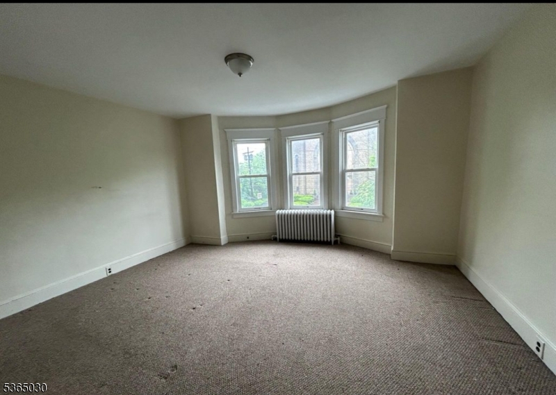546 Bellevue Ave