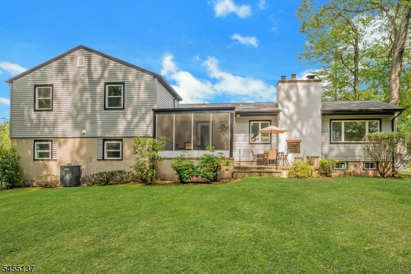 55 Rock Spring Ave