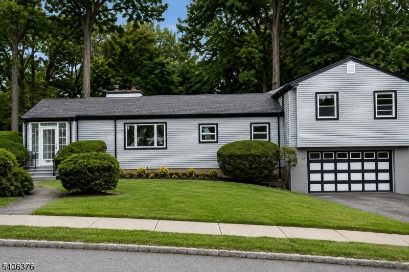 55 Rock Spring Ave