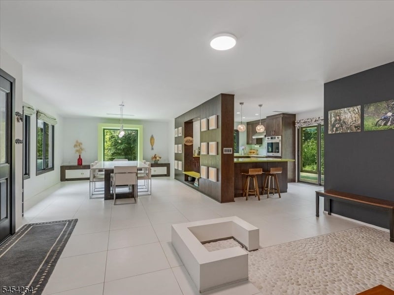 329 Glen Rd