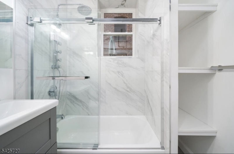 340 Fairmount Ave C3