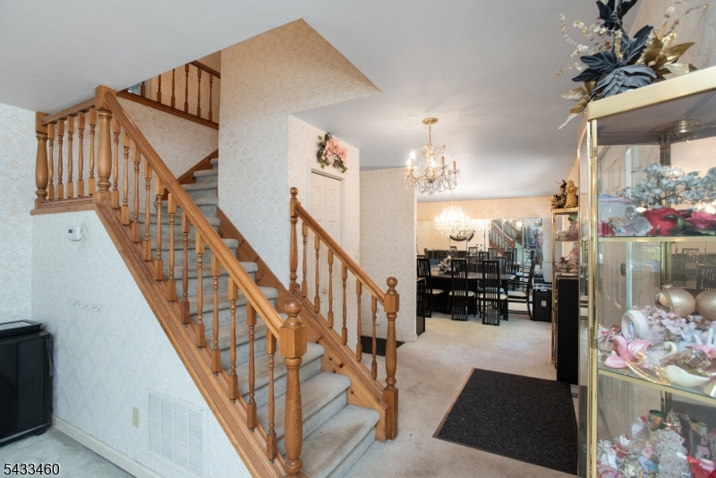 110 Edgewood Ave