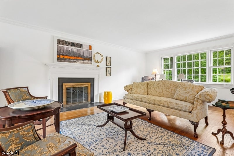 15 Byron Rd
