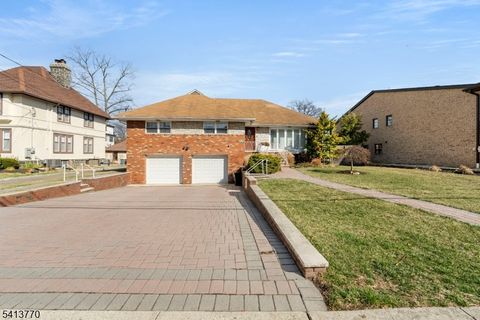 1070 Cumbermeade Rd Fort Lee Boro NJ 07024