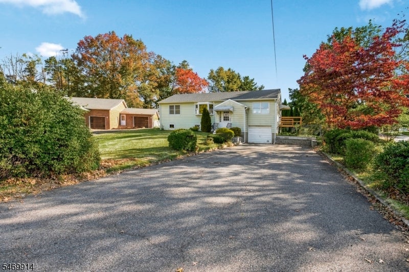304 Lilac Ct