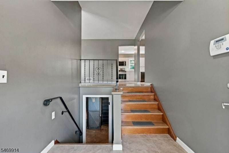 304 Lilac Ct