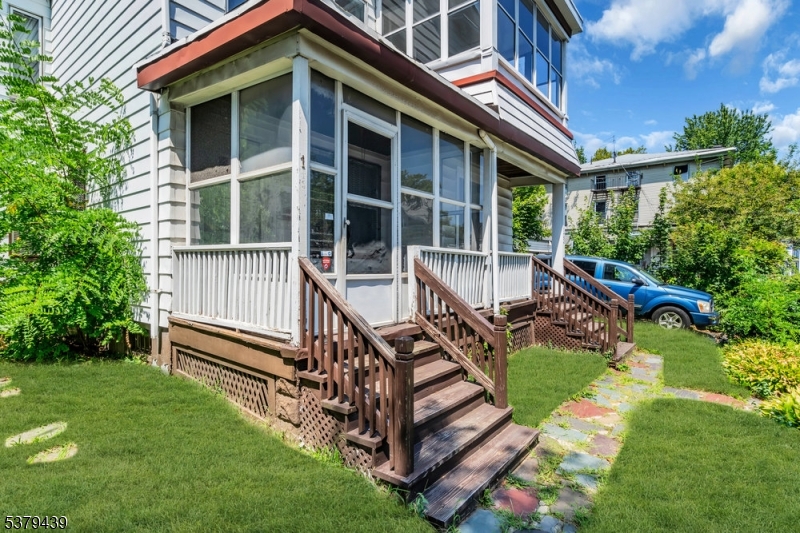 123 Steuben St