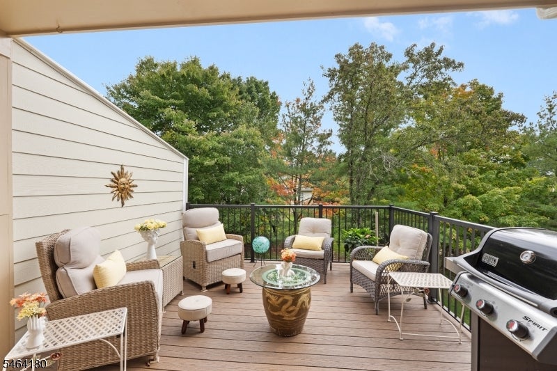 24 Gate House Ct