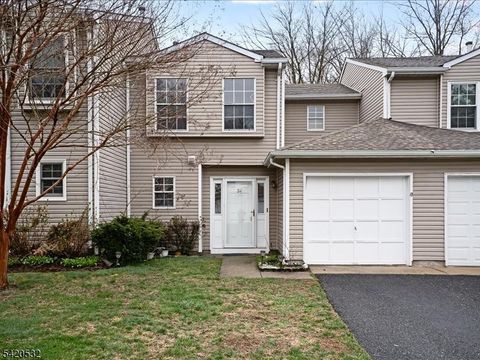 34 S Pointe Cir Tinton Falls Boro NJ 07753