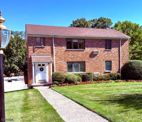 Photo of 63 Troy Dr #A, Springfield, NJ 07081 (MLS # 3993541)