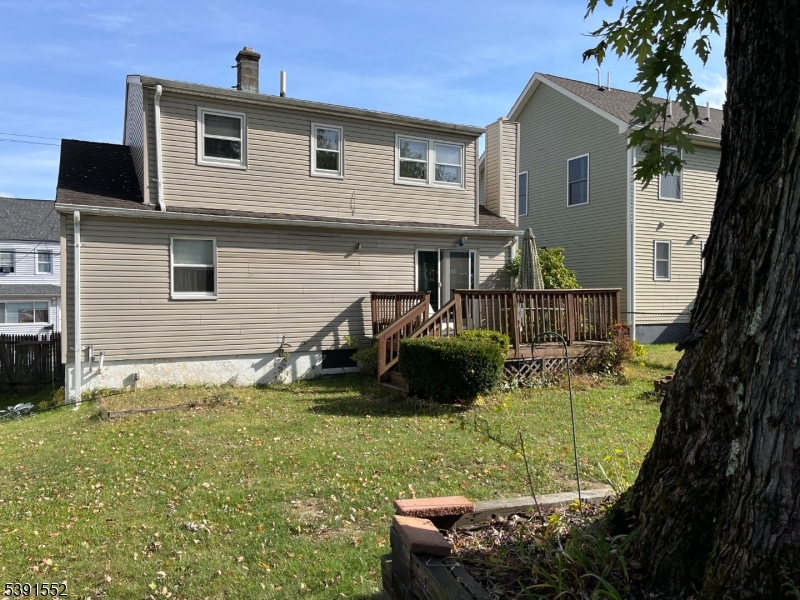 8 Baker Ave