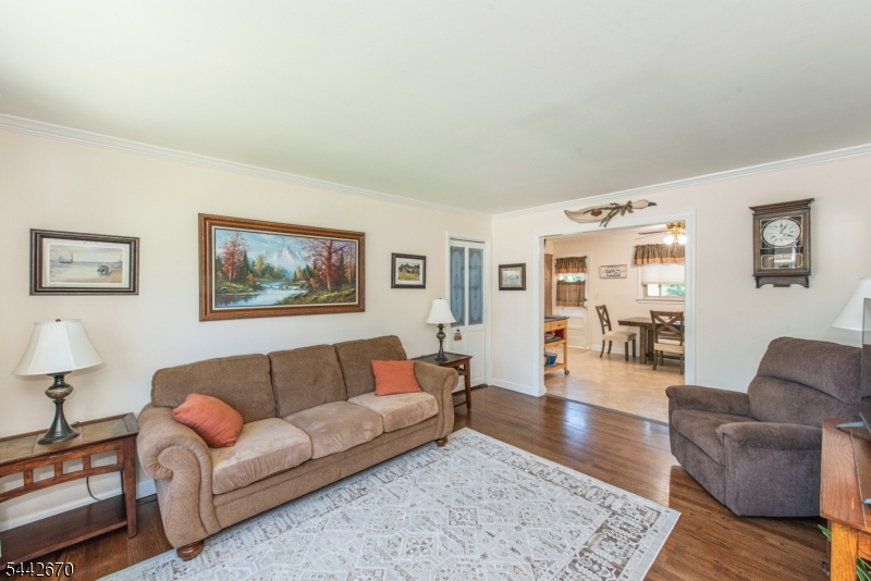 3 Maple Ln