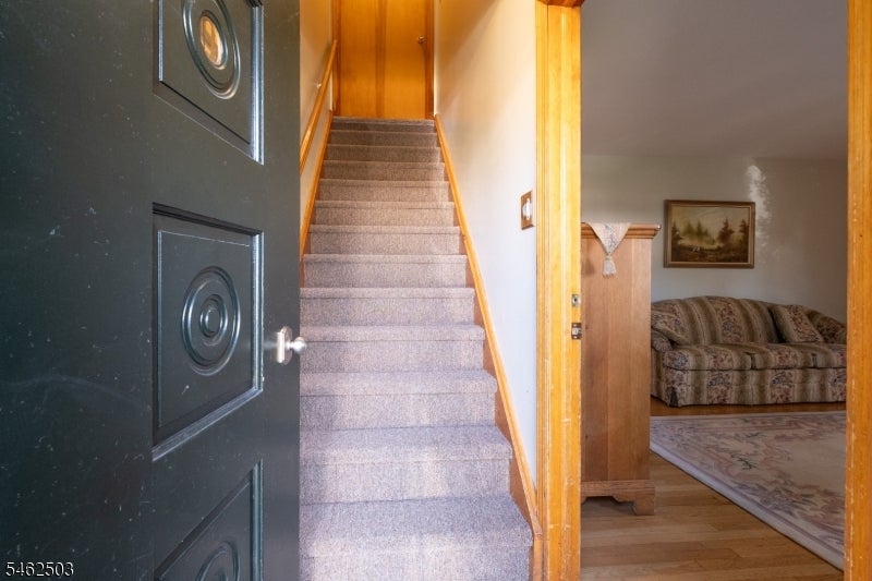 34 Cottage Pl