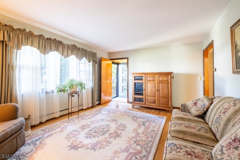 34 Cottage Pl
