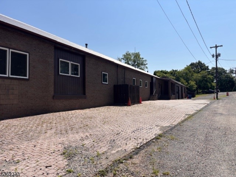 15 High St