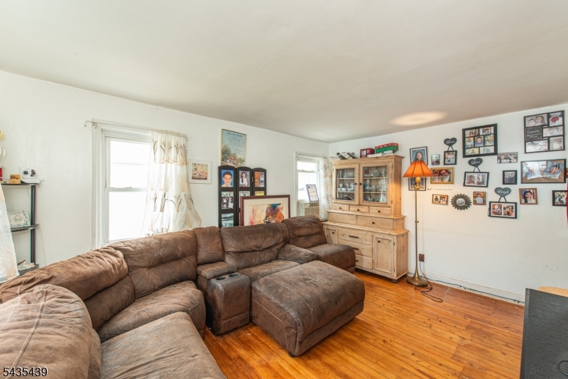 43 Fritz St
