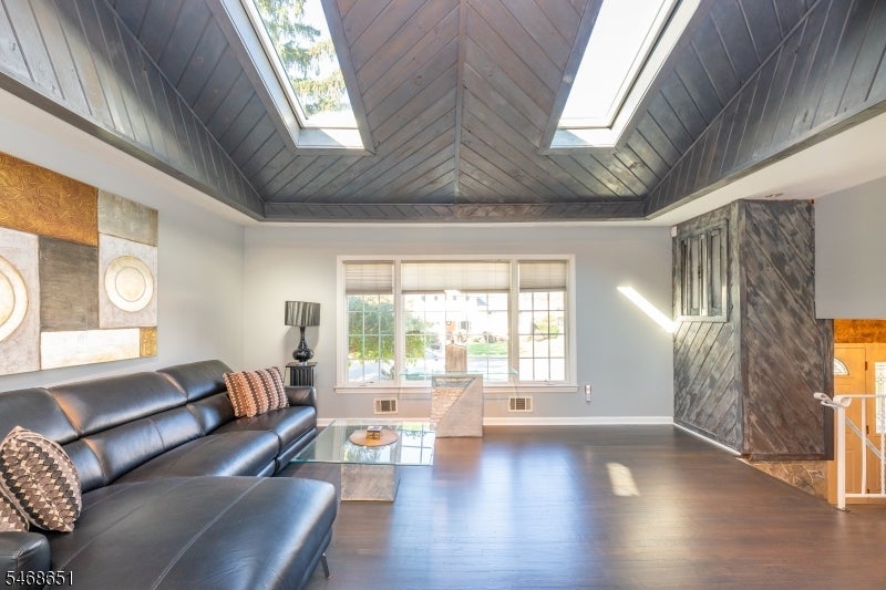 4 Fairmount Rd