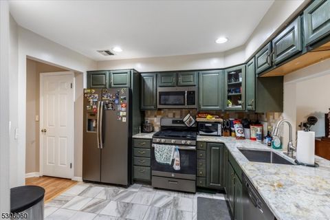 Featured picture for the property 3920624