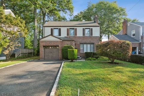 20 Kew Dr Springfield Twp. NJ 07081
