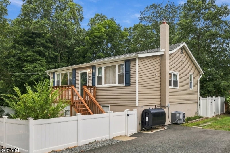 544 Brooklyn Mountain Rd