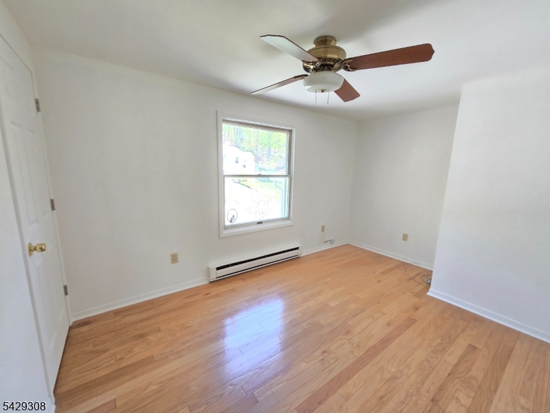 44 Linwood Ave