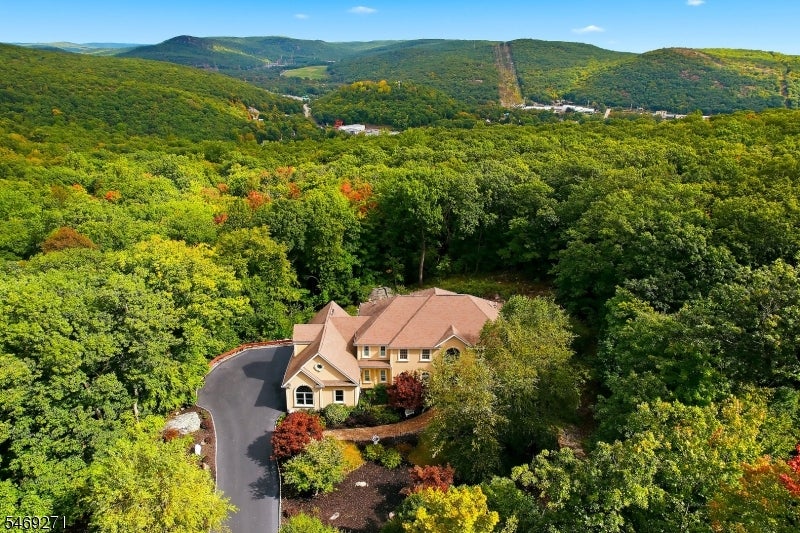 21 Pine Hill Road