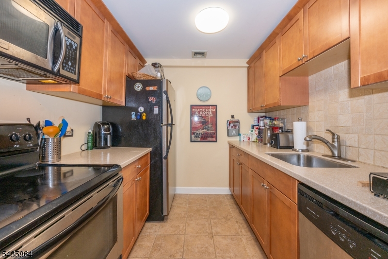 262 Main St 204