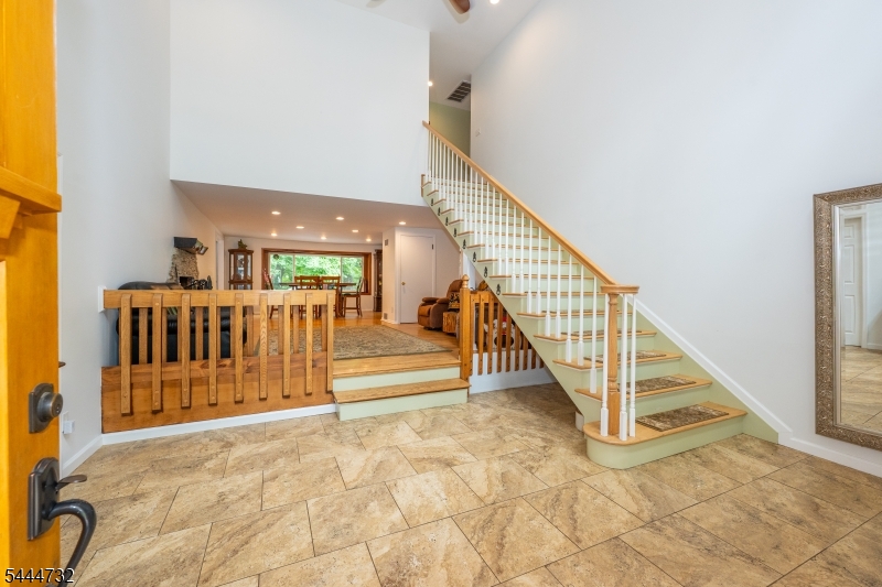 89 Moraine Rd