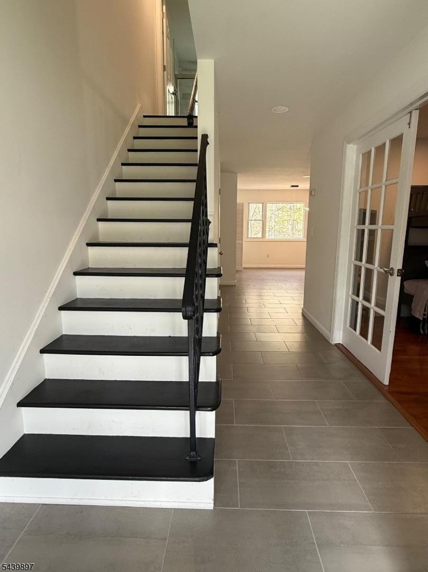 22 Karen Rd