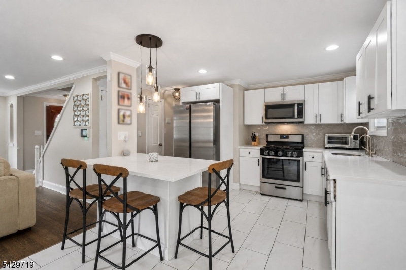 36 Espy Rd