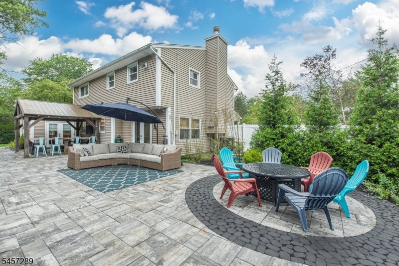 47 Biscay Dr
