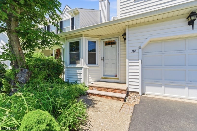114 Wagon Wheel Rd