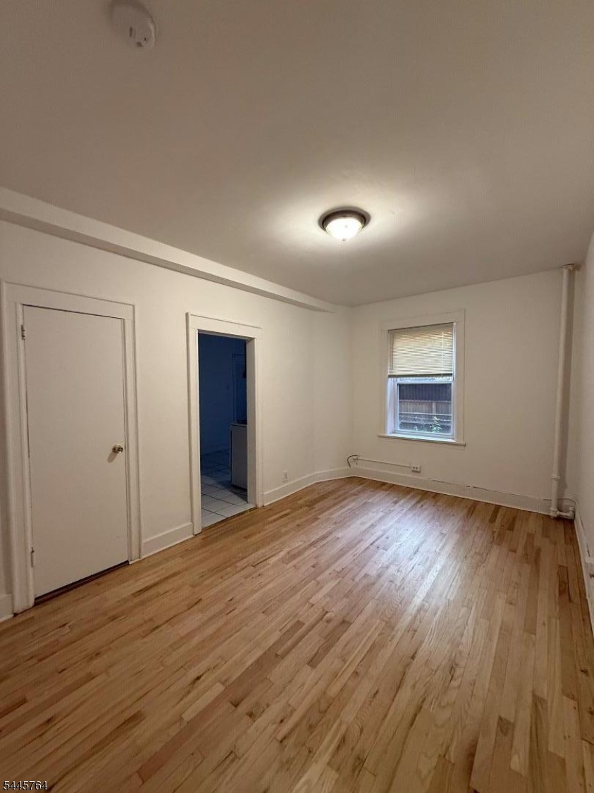 355 Lincoln Ave 1C