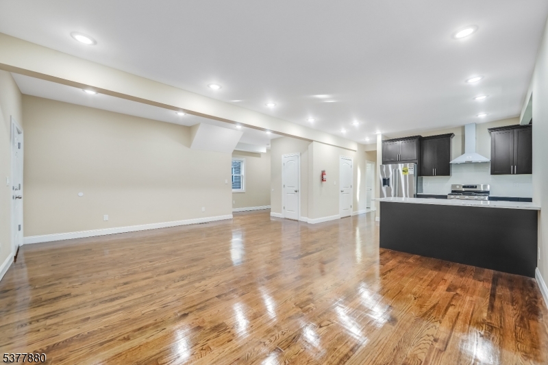 47 Greenwood Ave 1