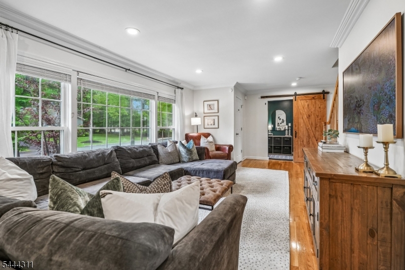 80 Briarwood Drive West