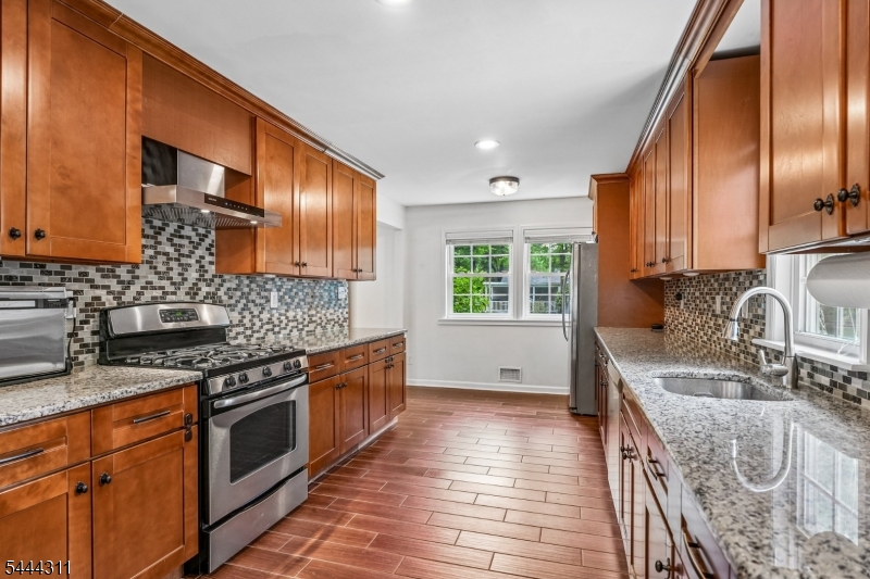 80 Briarwood Drive West