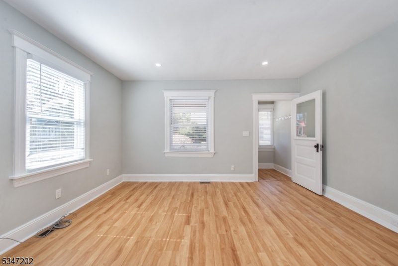 46 Dunnell Rd