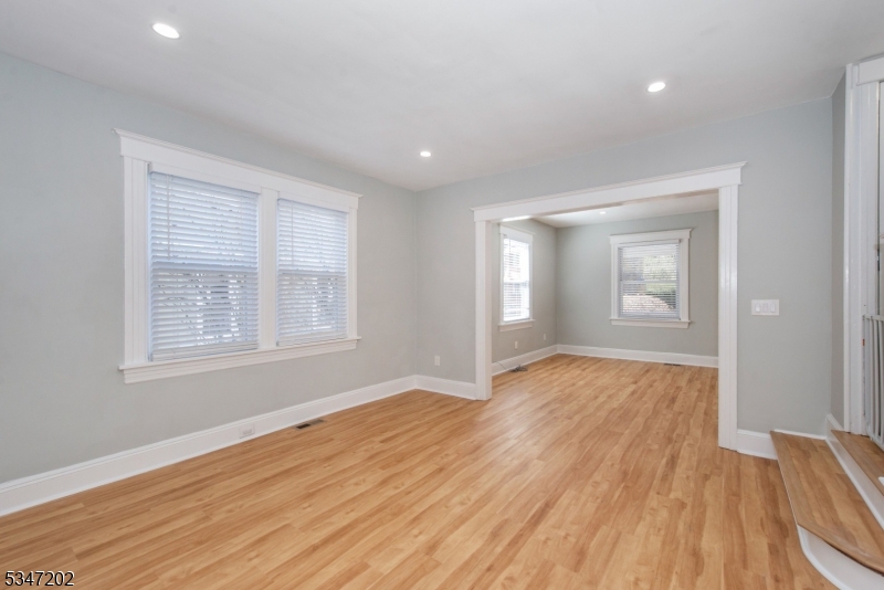 46 Dunnell Rd