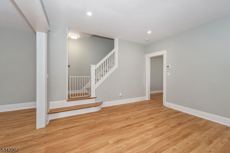 46 Dunnell Rd