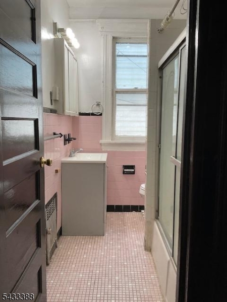 29 S 17Th St 2
