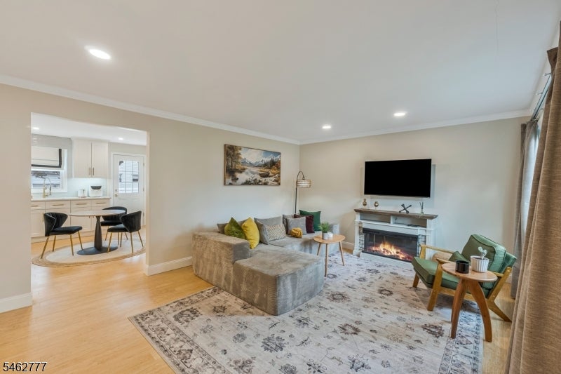 324 Jackson Ave