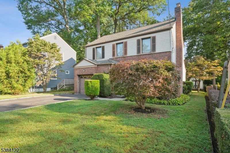 20 Kew Dr