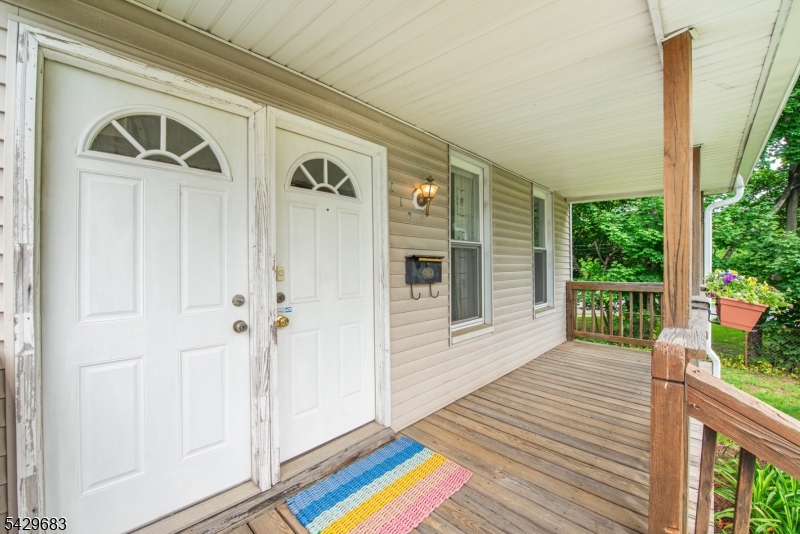 116 Forest St
