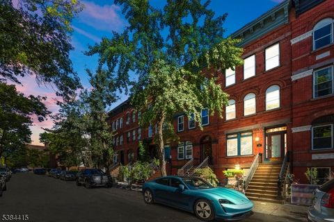 Featured picture for the property 3986422