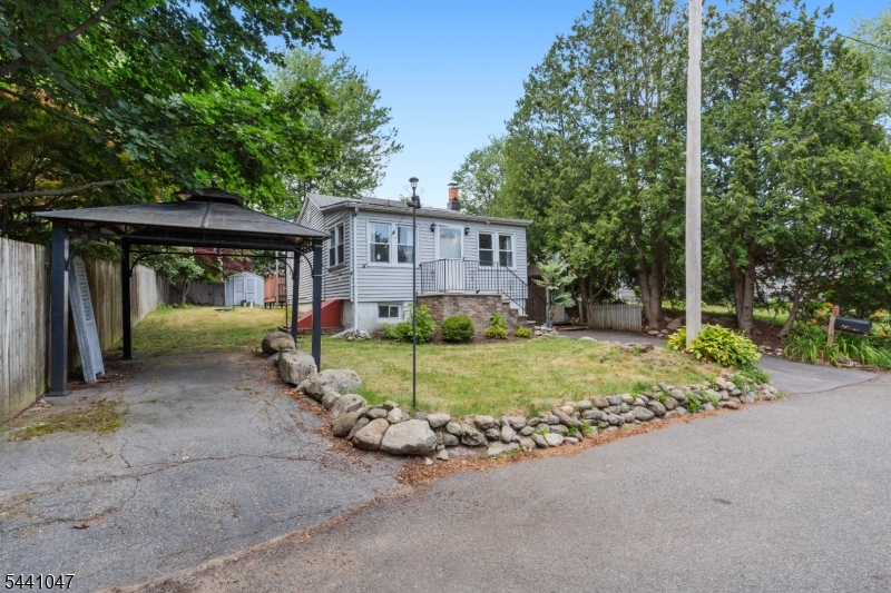 1 Highland Ave