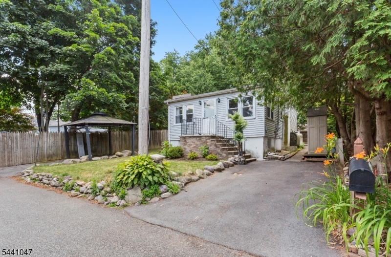 1 Highland Ave